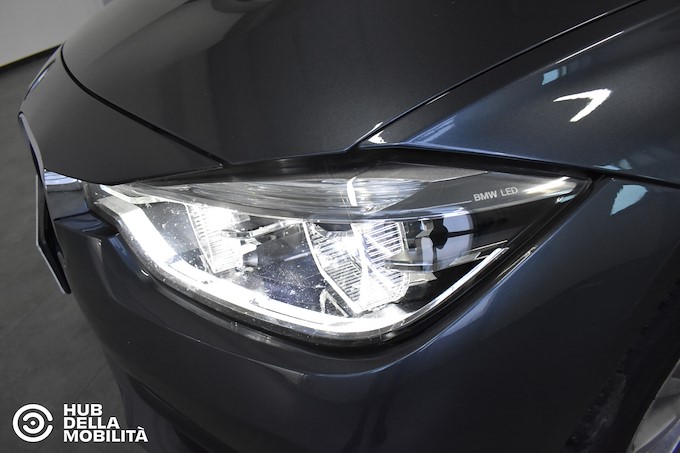 BMW 320d xDrive Touring Business Advantage